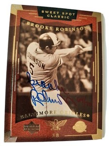 2004 UD Sweet Spot Classic #12 Brooks Robinson Auto w/COA Card AAA15549 * 
