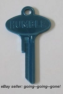 VINTAGE HUMBLE OIL CO KEY BLANK Y131 CHRYSLER PLYMOUTH DODGE 1949-1955 BLUE - Picture 1 of 3