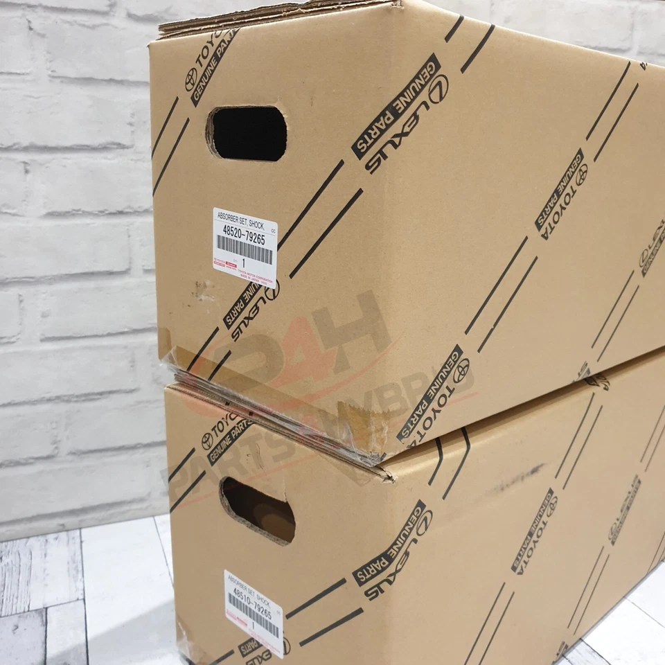 Set ammortizzatori anteriori originali Lexus Ct200h parte OEM 48520-79265 e 48510-79265 - Immagine 1 di 1