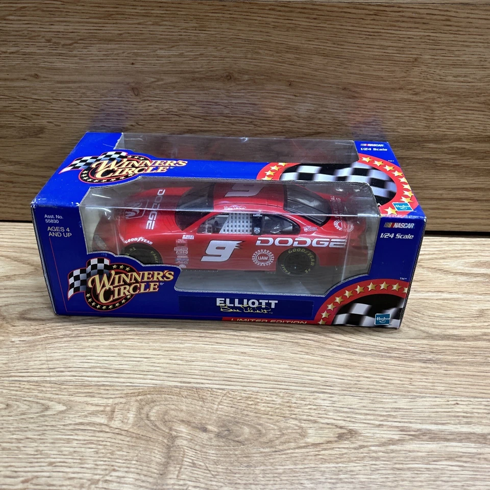 BILL ELLIOTT #9 DODGE 1/24 CÍRCULO DE GANADORES 2000 NASCAR FUNDIDO A PRESIÓN NUEVO SELLADO Foto 1 de 4