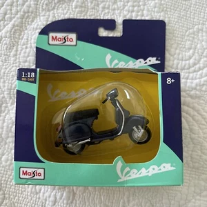 Miniature Maisto Scooter Piaggio & Co #31540 Vespa 90 Super Sprint 1965 /1:18 - Picture 1 of 10