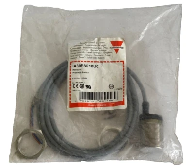 Sensor de proximidad Carlo Gavazzi IA30ESF10UC SELLADO DE FÁBRICA Foto 1 de 3
