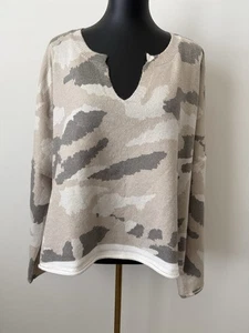 POL Oversized Crop Camouflage Sweater/Sweatshirt Women's M Pullover NWOT - Picture 1 of 10