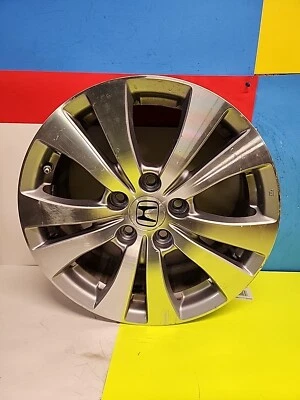 Honda Odyssey 2014 2015 2016 2017 Used OEM Wheel 17x7 Factory 17" Rim TPMS - Image 1 of 4