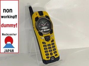 【Factice !】 Téléphone portable CASIO C409CA G-shock au-Japan (couleur jaune) qui ne fonctionne pas - Photo 1 sur 2