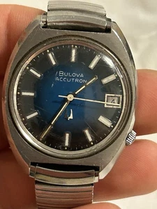 Men's Vintage 1973 TUNING FORK Watch BULOVA ACCUTRON Cal.2181 Ticks But BROKEN - Picture 1 of 8