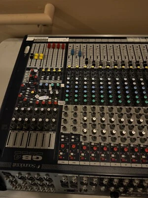 Soundcraft GB2 24 Canales Vintage Analógico Alto Rendimiento Mezclador Consola de Audio XL Foto 1 de 4