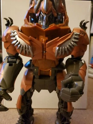 Transformers Age Of Extinction Stomp And Chomp 2011 20" Lights and Sounds  - Image 1 of 4