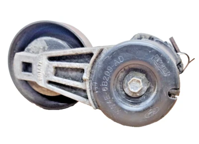 2000–2006 年林肯 LS 3.9L V8 发动机皮带张紧器 XW4E-6B209-AD 原始设备制造商 — 第 1/4 张图片