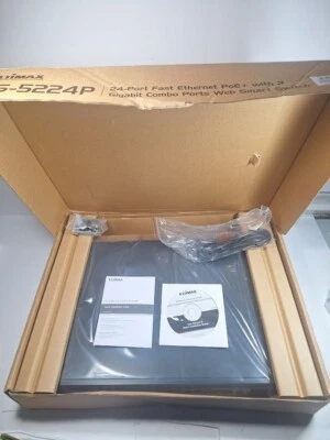 Edimax 24 ES-5224P port 10/100mbps Fast Ethernet  PoE Network Switch - Image 1 of 4