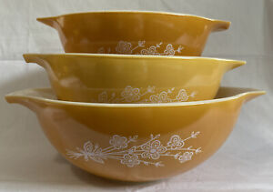 Vintage PYREX Butterfly Gold Cinderella Mixing Bowls Flower Bouquet