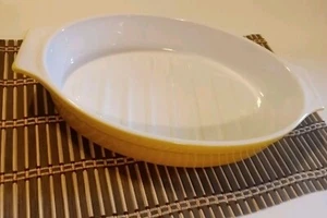 Plato para hornear plancha con mango ovalado French Country Baker Cuisine de la Mere 12 3/4" - Imagen 1 de 12