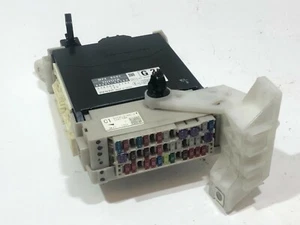 TOYOTA PRIUS 2010 1.8 HYBRID BCM BODY CONTROL MODULE UNIT FUSEBOX / 2009-15 - Picture 1 of 7