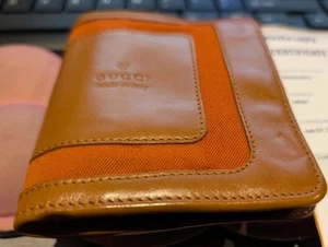 Authentic Gucci Brown Leather & Canvas Bifold Card Case- 030.4463.1665 - Picture 1 of 8