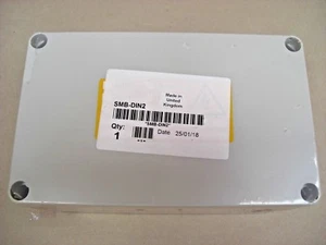 £12 Ziton SMB-DIN2 caja de montaje en superficie 4 interfaces individuales o 2 dobles serie A - Imagen 1 de 2