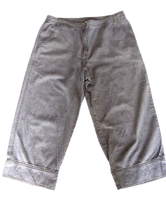 LL Bean Women's Size 16P Linen Cotton Blend Cropped Cuffed Pants Grey/Green - Image 1 of 4