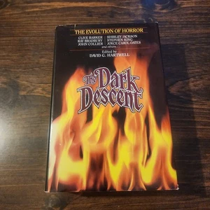 Dark Descent By David Hartwell First Ed. 1987 Horror Anthol. Poe King Lovecraft - Imagen 1 de 9