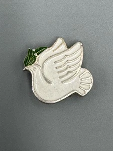 Vintage White Dove of Peace With Olive Branch Religious Spiritual Lapel Pin - Picture 1 of 5