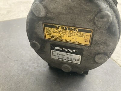 Toyota Land Cruiser FJ80 1991 1992 3FE 4,0 L compresor de aire acondicionado Denso fabricante de equipos originales Japón usado Foto 1 de 4