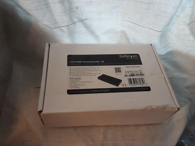 Startech.com 2-port Hdmi Automatic Video Switch - 4k 2x1 Hdmi Switch, VS221HD4KA - Image 1 of 4