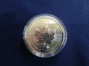 2018 Canada $5.00 Maple Leaf BU One Ounce .9999  E6125 - Picture 1 of 8