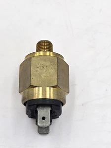 EUROSWITCH 2121120 DIAPHRAGM PRESSURE SWITCH - Picture 1 of 5