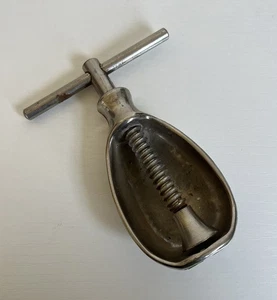 Vintage Antique Brass Screw Corkscrew Type Nutcracker Nut Cracker Pocket Size - Picture 1 of 5