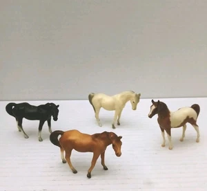 Vintage Breyer Molding Stablemates 1975 G1 4 Stück Vollblutstute Araber - Bild 1 von 16