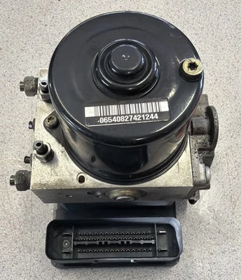 Honda CR-V 2005-2006 ABS BOMBA DE FRENO ANTIBLOQUEO OEM 57110S9BA110 Foto 1 de 4