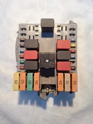 Centralina Controllo Rele' Fusibili Fiat Doblo' Cargo  2008 2010 Diesel 51763771 - Immagine 1 di 4