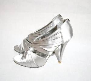 ZU Size 7.5 Womens Silver Coloured Peep Toe Pleat Back Zip Pleated Heels - Picture 1 of 6