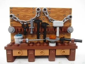 LEGO Castle Medieval Blacksmith Work Bench - Picture 1 of 4