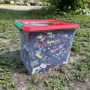 Lote de 200 piezas LEGO a granel bolsa surtida piezas ladrillos pasadores ruedas técnica básica - Imagen 1 de 3