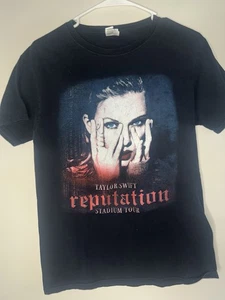 TAYLOR SWIFT REPUTATION STADIUM TOUR shirt size Small - Picture 1 of 6