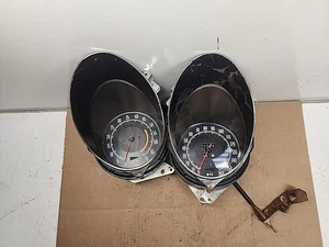 75 CHEVY CORVETTE C3 5.7L L4 MT TACÓMETRO Y VELOCÍMETRO CLÚSTER - Imagen 1 de 11