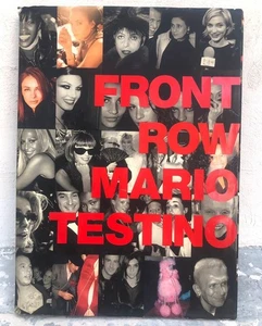 Front Row Backstage by Mario Testino - Foto 1 di 7
