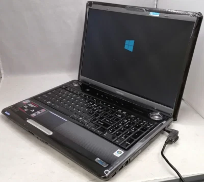 FOR PARTS 17.1" Toshiba Satellite P305-S8820 (T5550/1.83 GHz/4 GB RAM/NO HDD) - Image 1 of 4