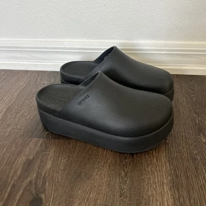 Crocs Dylan Plateau-Clog, Pantolette Plateau schwarz Damenschuhe Größe 9 - Bild 1 von 6