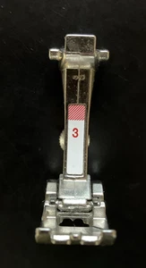 Genuine Bernina Buttonhole Foot #3 - Original New Style has screw in back - Picture 1 of 8