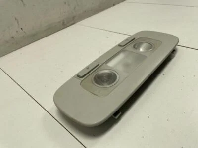 LÁMPARA LUZ CENTRAL TECHO DELANTERO VOLKSWAGEN RABBIT 2006 2009 FÁBRICA Foto 1 de 4