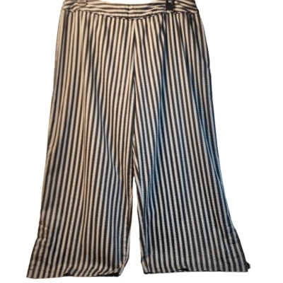 Pantalones cortos de pierna ancha Valerie Steven para mujer talla 12 negros con puntos blancos/L Foto 1 de 4