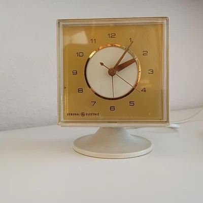 General Electric Wecker Tisch Uhr Retro 70er Jahre, Tulpenfuß, funktionsfähig - Bild 1 von 4