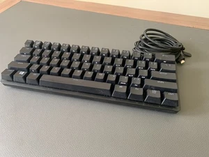 Razer Huntsman Mini 60% Wired Gaming Keyboard RZ03-0339 - Picture 1 of 6