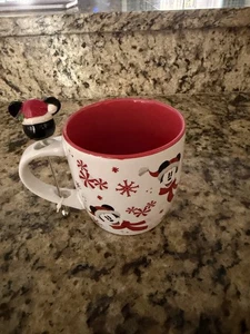 Disney Mickey Mouse Weihnachtstasse mit Rührer Holiday Peppermint rot weiß NEU - Bild 1 von 2