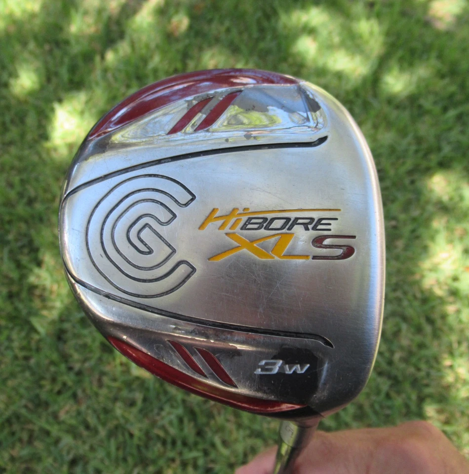 Cleveland Hi-BORE XLS  3 Wood 15*  Graphite Stiff Flex  Right-Handed  41.5” - Image 1 of 4