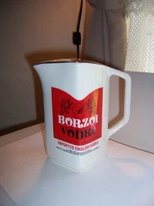 Borzoi Imported English Vodka Ceramic Pitcher mint condition 6 1/4 inch - Bild 1 von 3