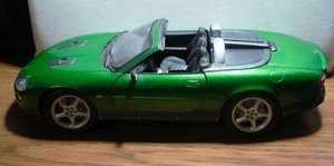 Jaguar XKR Roadster Die-Cast 1/18 The Beanstalk Group 10012 James Bond 007 - Bild 1 von 14