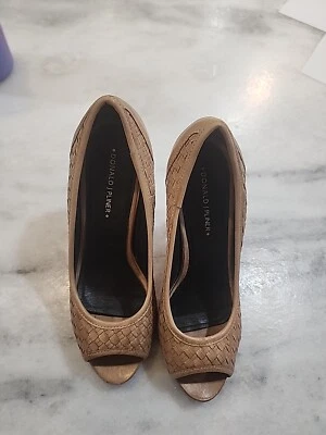 Donald J Pilner Tan high heels designer leather shoes size 7.5 - Image 1 of 4