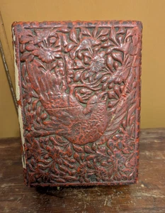 VTG 5" Chinese Carved Cinnabar Lacquer Lidded Box w/ Bird - Wing On Co. Shanghai - Picture 1 of 12