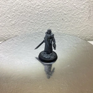 Warhammer 40k Astra Militarum COMMISSAR Built Unpainted BD6214 - Picture 1 of 8